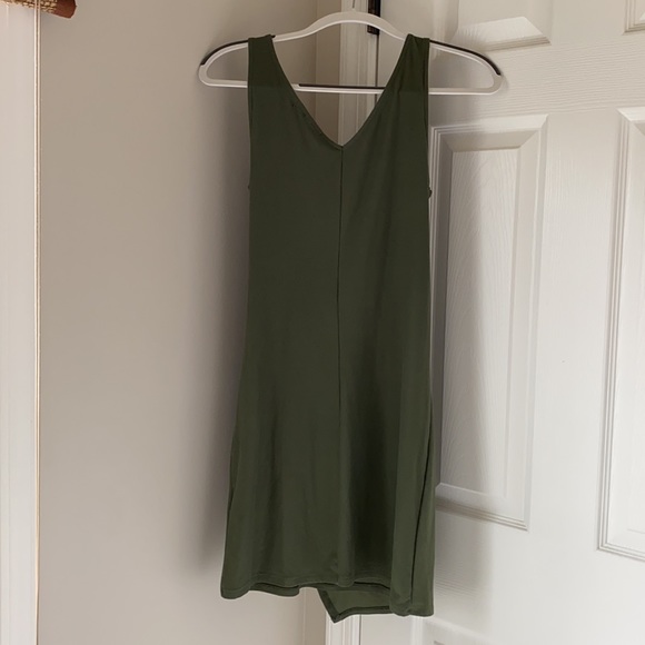 Soft thin green cross dress M - Picture 3 of 3